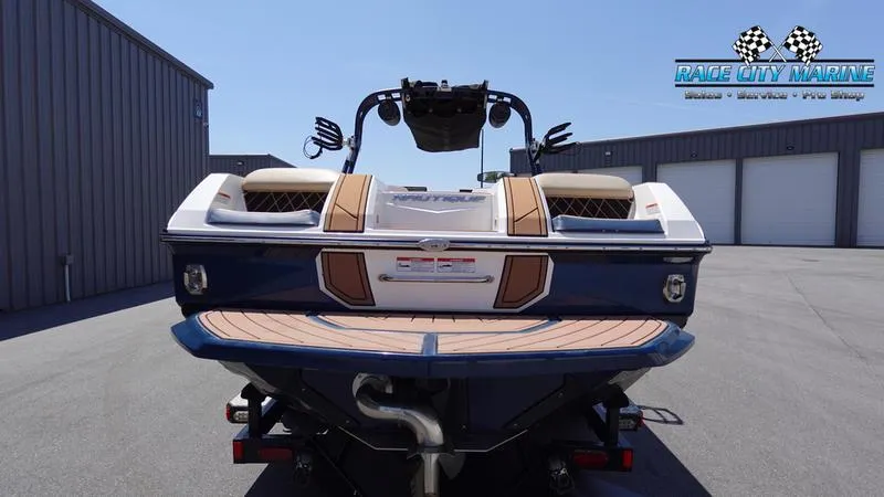Slide: The Image of Super Air Nautique GS24 - 7