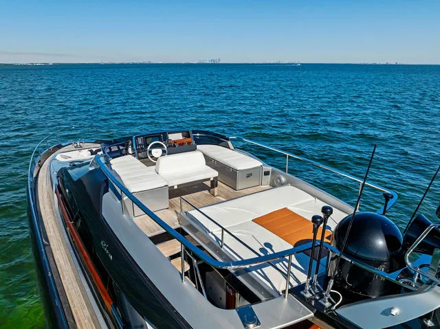 Slide: The Image of Riva 66' Ribelle 2020 - 80