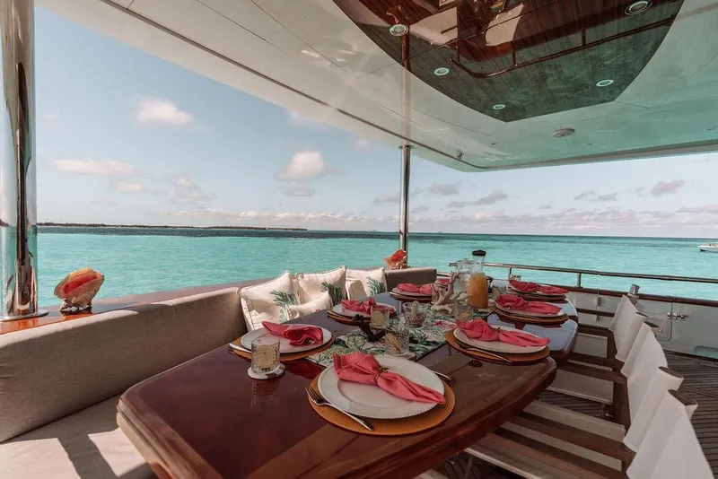Slide: The Image of Hargrave Motor Yacht 2006 - 75