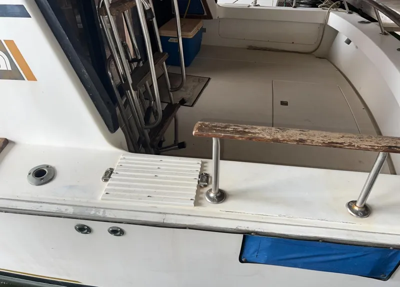 Slide: The Image of Trojan F-32 1979 - 13