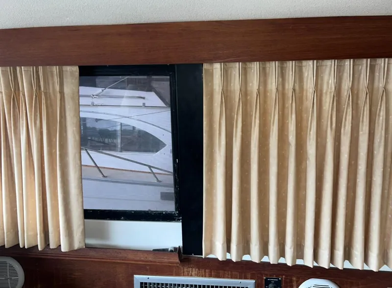 Slide: The Image of Trojan F-32 1979 - 39