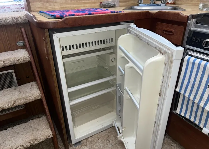 Slide: The Image of Trojan F-32 1979 - 67