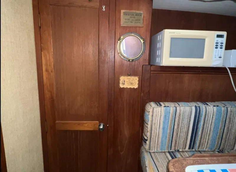 Slide: The Image of Trojan F-32 1979 - 79