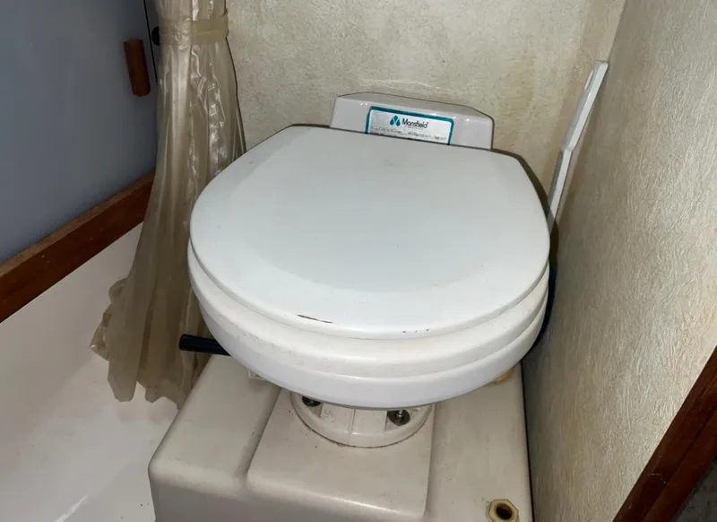 Slide: The Image of Trojan F-32 1979 - 81