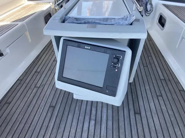 Slide: The Image of Beneteau Oceanis 45 2014 sailboat cockpit with navigation display. - 28