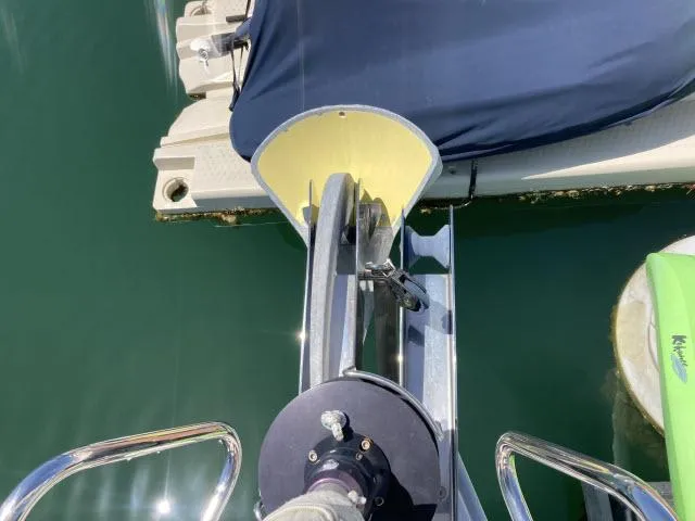 Slide: The Image of Bow of 2014 Beneteau Oceanis 45 yacht docked at marina. - 44