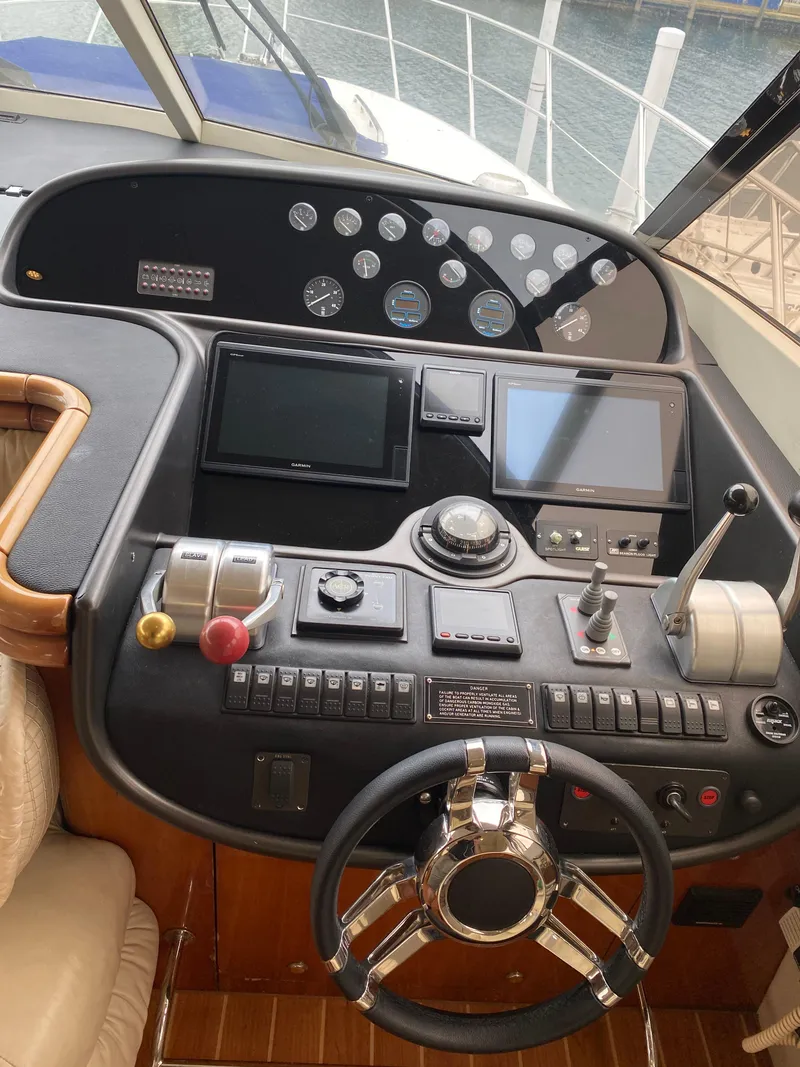 Slide: The Image of 1998 Sunseeker 62 Manhattan - 23