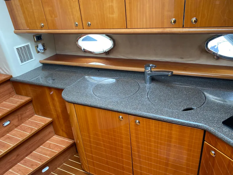 Slide: The Image of 1998 Sunseeker 62 Manhattan - 32