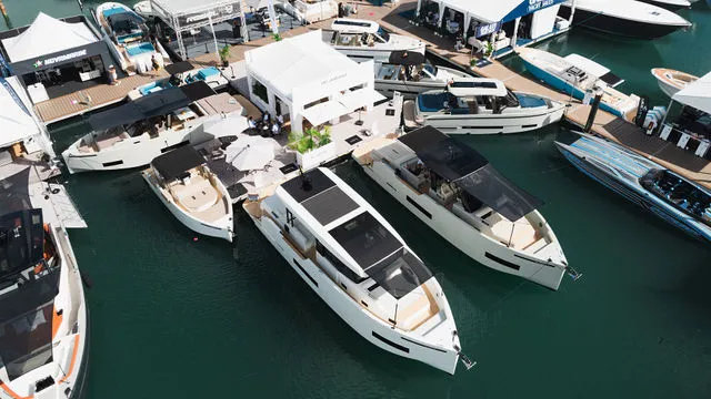 Slide: The Image of De Antonio D42 Open 2023 - 31