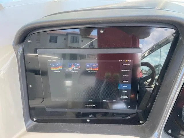 Slide: The Image of Garmin navigation display on 2005 Sea Ray 390 Sundancer boat. - 21