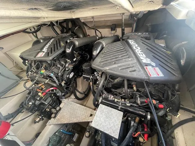 Slide: The Image of Sea Ray 390 Sundancer 2005 - 61