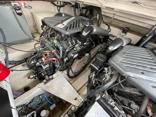 Slide: The Image of Sea Ray 390 Sundancer 2005 - 64