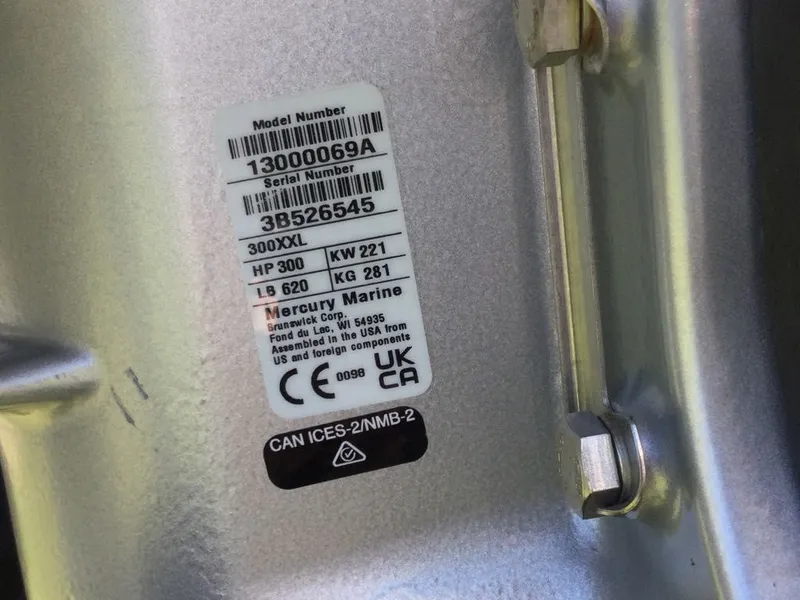 Slide: The Image of Pair Customs 24DV CENTER CONSOLE 2024 - 16