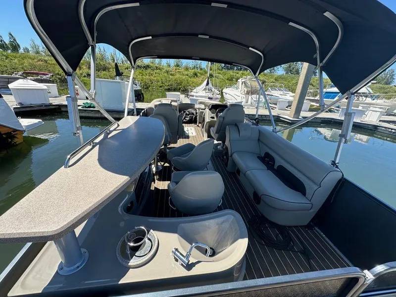 Slide: The Image of Premier Solaris RF 230 DL 2022 - 5