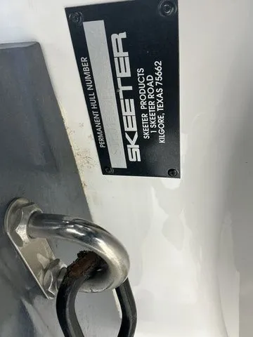 Slide: The Image of Skeeter FXR20 Limited 2024 - 17