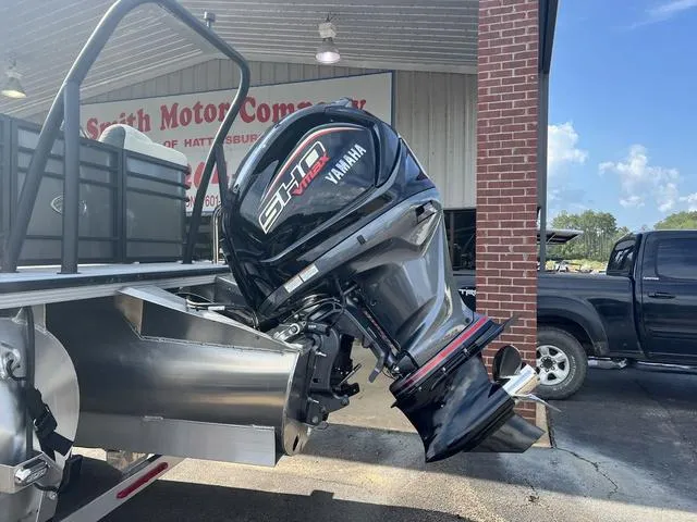 Slide: The Image of Veranda VP25RCT 2025 - 10