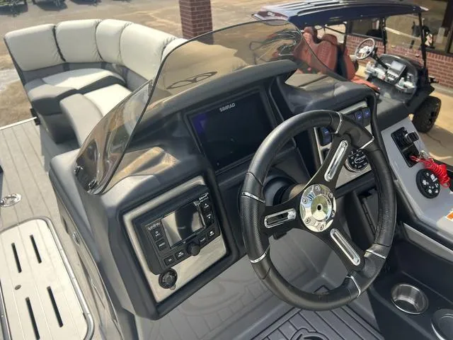 Slide: The Image of Veranda VP25RCT 2025 - 23