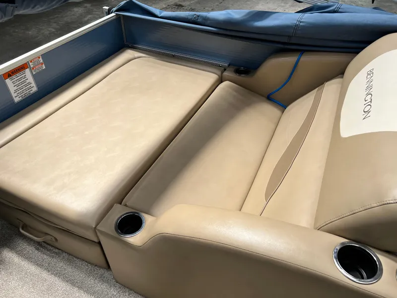 Slide: The Image of Bennington 24 SX 2016 - 9