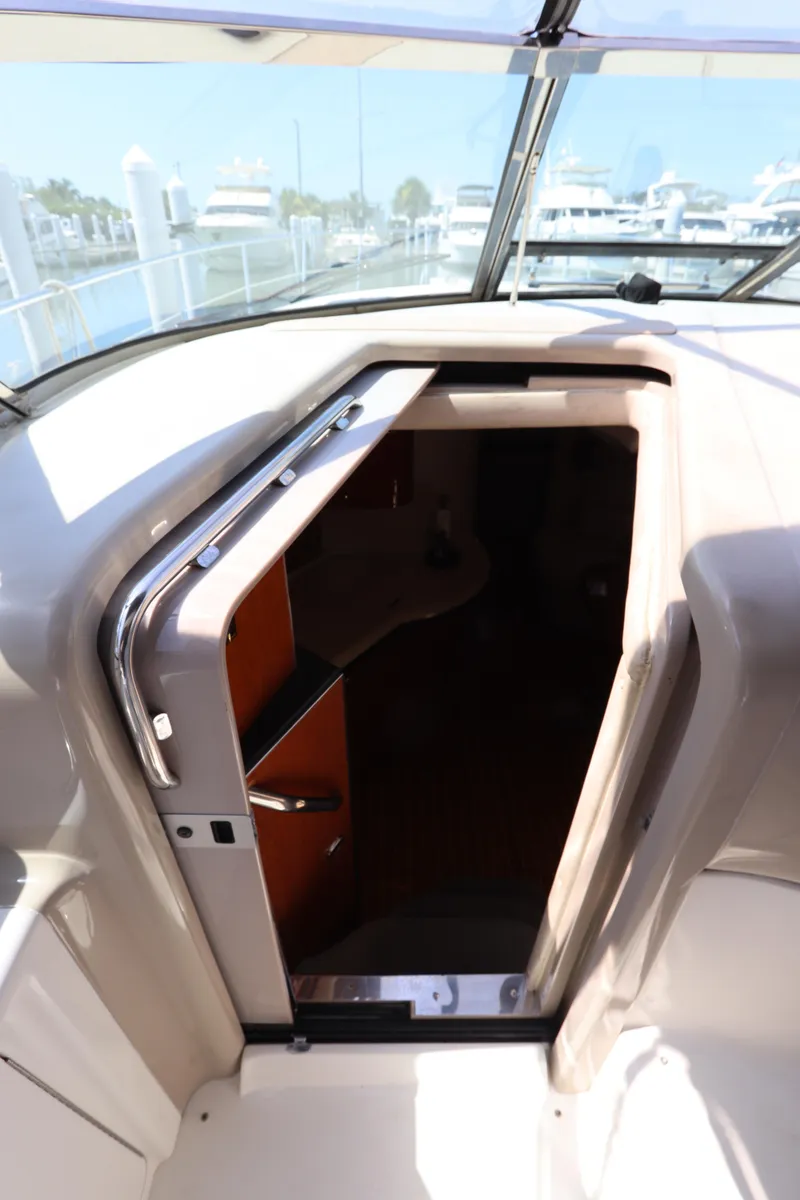 Slide: The Image of Entrance to cabin of 1999 Sea Ray 380 Sundancer yacht. - 22