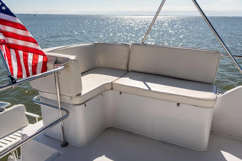 Slide: The Image of PDQ Power Catamaran MV/34 Passagemaker 2002 - 61