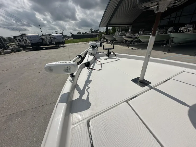 Slide: The Image of 2022 Blue Wave 2400 PURE BAY boat deck with Minn Kota trolling motor. - 14