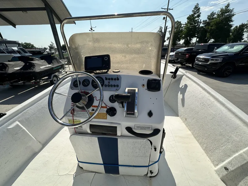 Slide: The Image of 2009 Trophy 181 Bay Boat console with steering wheel and controls. - 5
