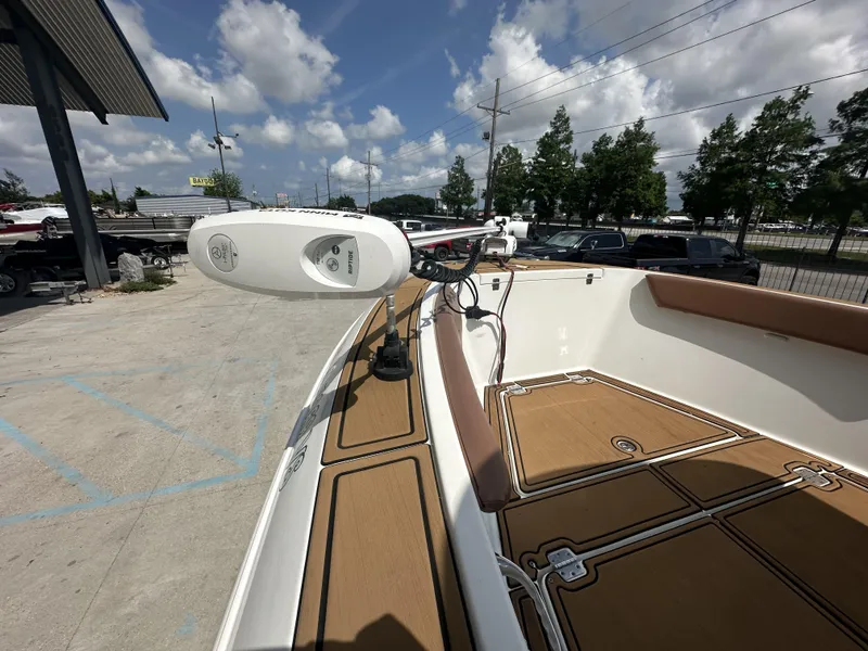 Slide: The Image of 2019 Clearwater 2300 boat with Minn Kota trolling motor on deck. - 8