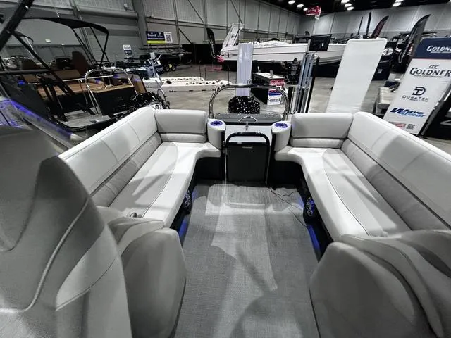 Slide: The Image of Avalon Catalina Quad Lounger 23 FT 2024 - 11