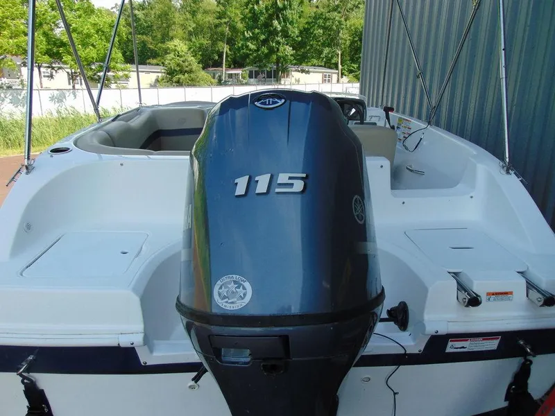 Slide: The Image of 2021 Hurricane SunDeck Sport 188 OB boat with 115 HP outboard motor. - 4