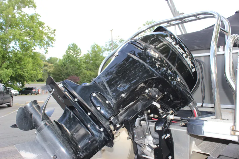 Slide: The Image of 2021 SunChaser Geneva Cruise 24 SB with Suzuki outboard motor. - 22