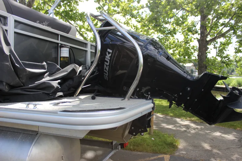 Slide: The Image of 2021 SunChaser Geneva Cruise 24 SB with Suzuki outboard motor. - 34