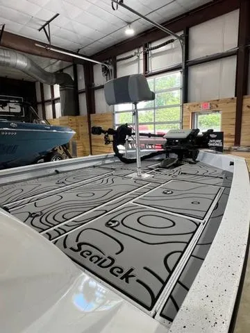 Slide: The Image of Xpress X19 PRO 2024 - 5