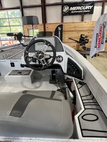 Slide: The Image of Xpress X19 PRO 2024 - 6