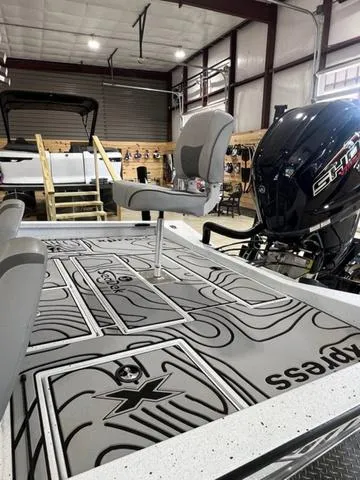 Slide: The Image of Xpress X19 PRO 2024 - 9