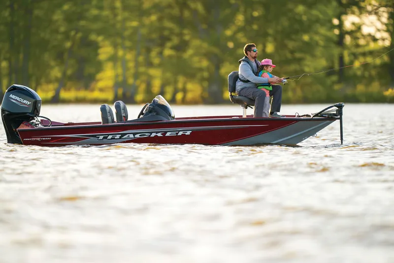 Slide: The Image of Tracker Pro Team 175 TF 2023 - 54