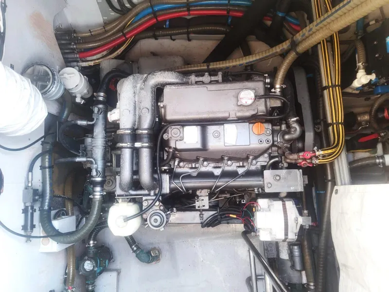 Slide: The Image of Lagoon 560 2012 - 126