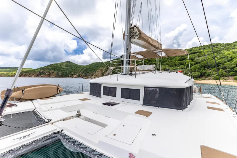 Slide: The Image of Lagoon 560 2012 - 55