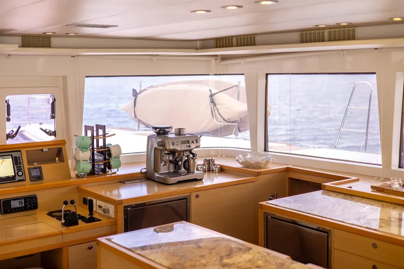 Slide: The Image of Lagoon 560 2012 - 56