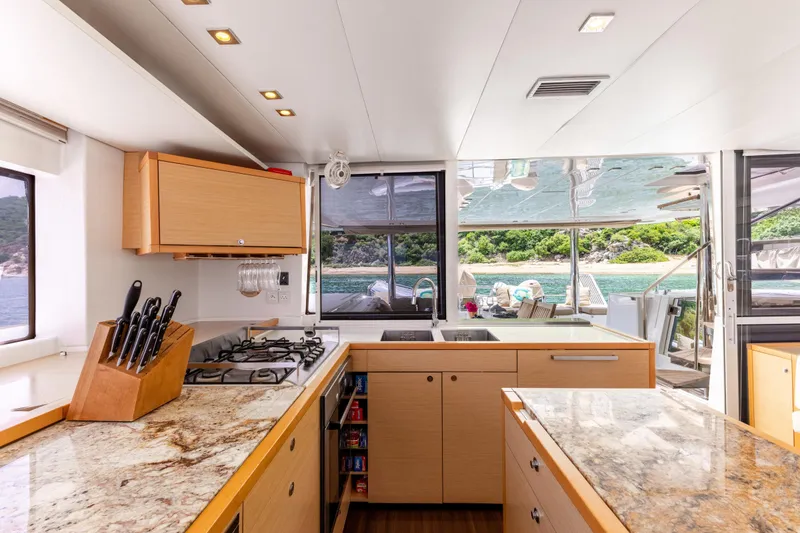 Slide: The Image of Lagoon 560 2012 - 84