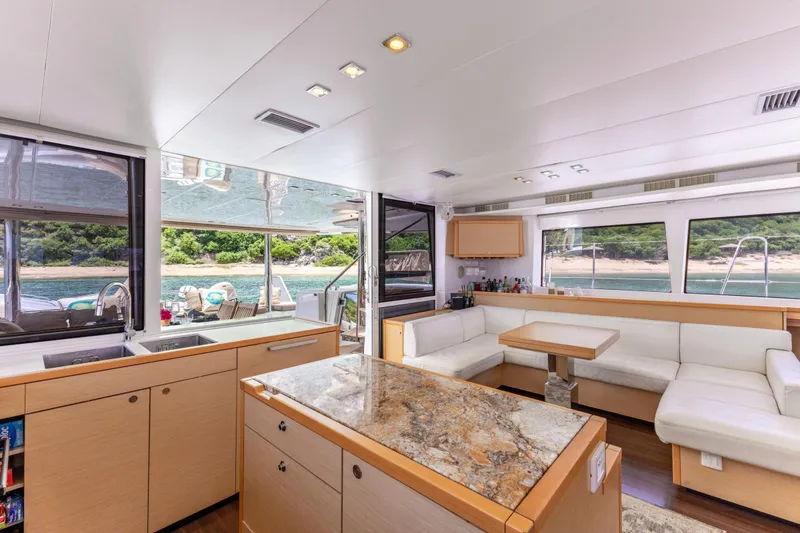 Slide: The Image of Lagoon 560 2012 - 86