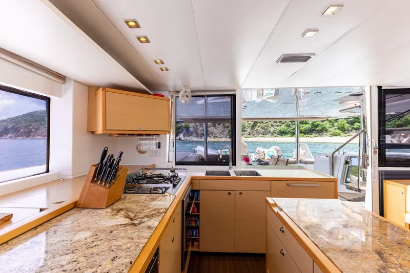 Slide: The Image of Lagoon 560 2012 - 88