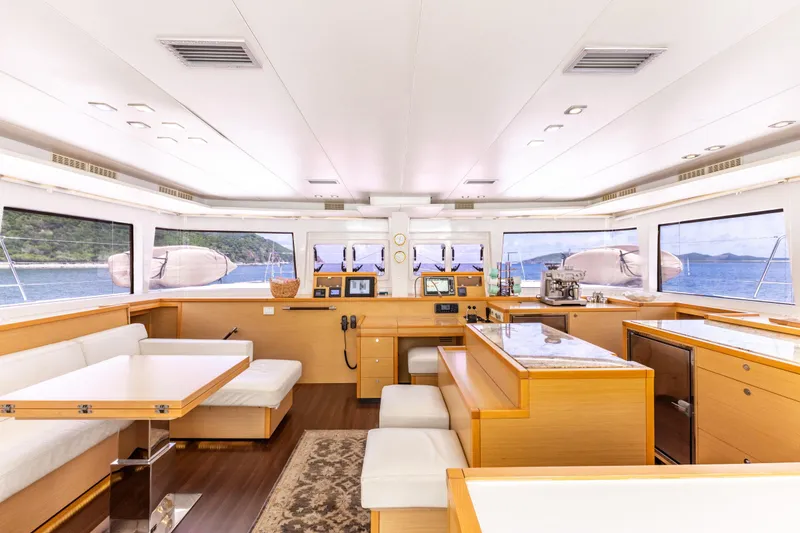 Slide: The Image of Lagoon 560 2012 - 97