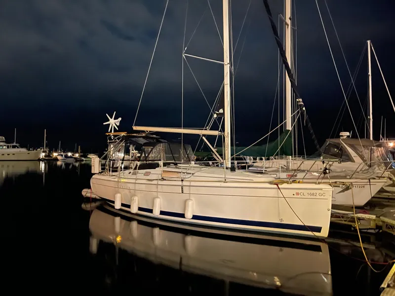 Slide: The Image of Hunter 31 2008 - 4