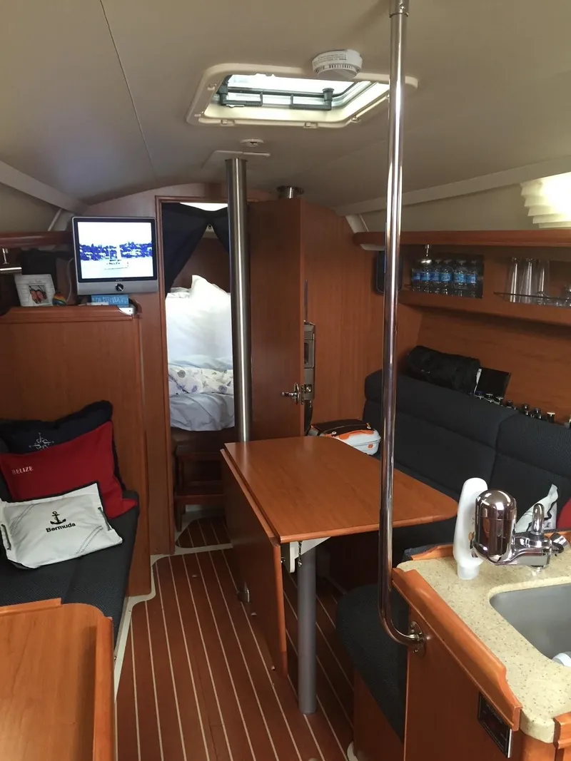 Slide: The Image of Hunter 31 2008 - 8