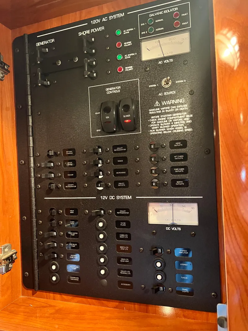 Slide: The Image of Electrical control panel of a 2007 Four Winns 358 Vista boat. - 25