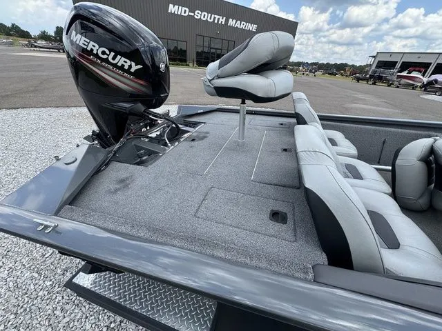 Slide: The Image of Tracker Pro Team 190 TX 2018 - 8