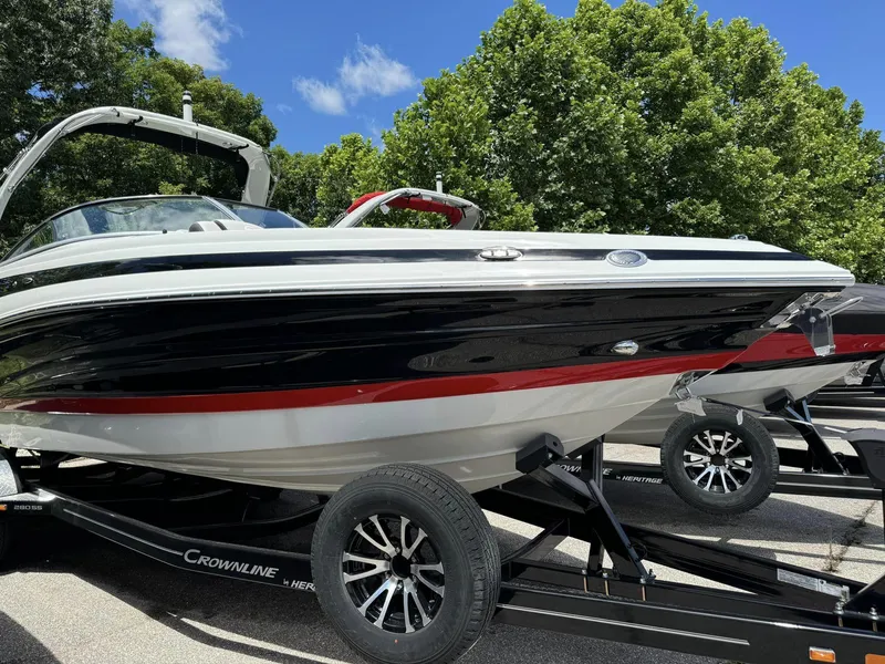 Slide: The Image of Crownline Boats 280 SS 2024 - 16