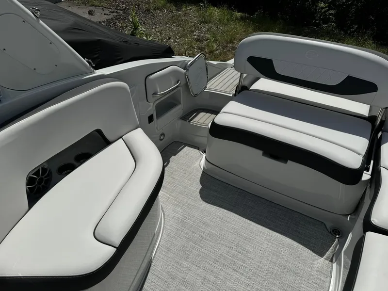 Slide: The Image of Crownline Boats 280 SS 2024 - 24
