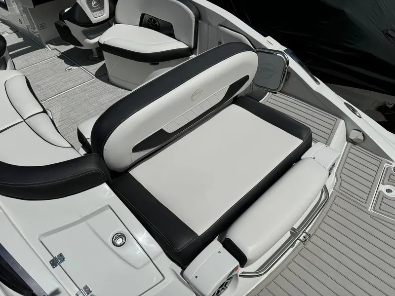 Slide: The Image of Crownline Boats 280 SS 2024 - 7