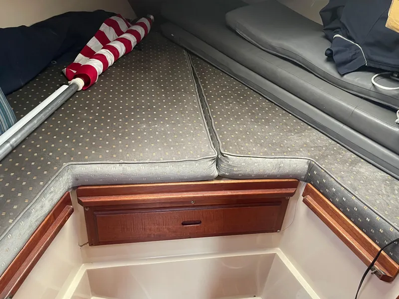 Slide: The Image of Catalina 34 MkII 1987 - 12